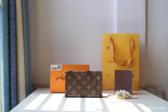 Aaa replica ru 15 VUITTON POUCH LOUIS TOILETRY 0525